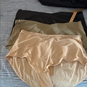 Women's Seamless Intimates Set - Black, Olive, and Tan